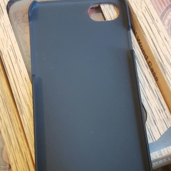 iPhone 7 & 7 Plus Wooden Bamboo Skull Case Cover - Picture 4 of 5